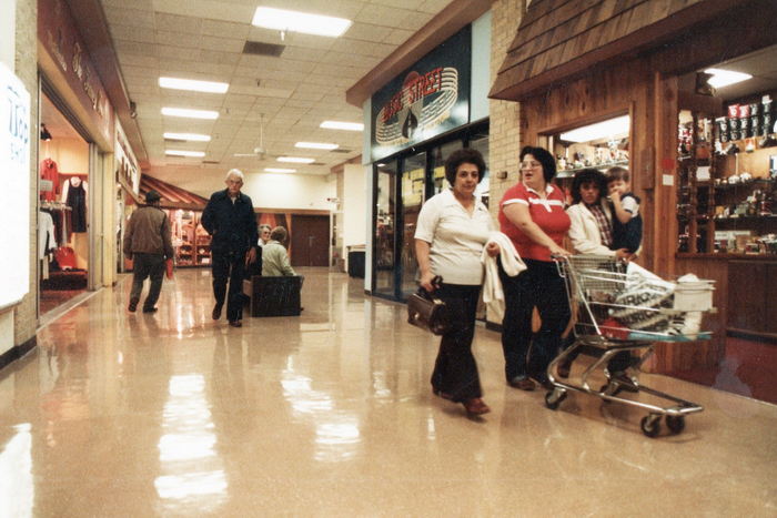 Marquette Mall - From Marquette Mall Memories Facebook (newer photo)